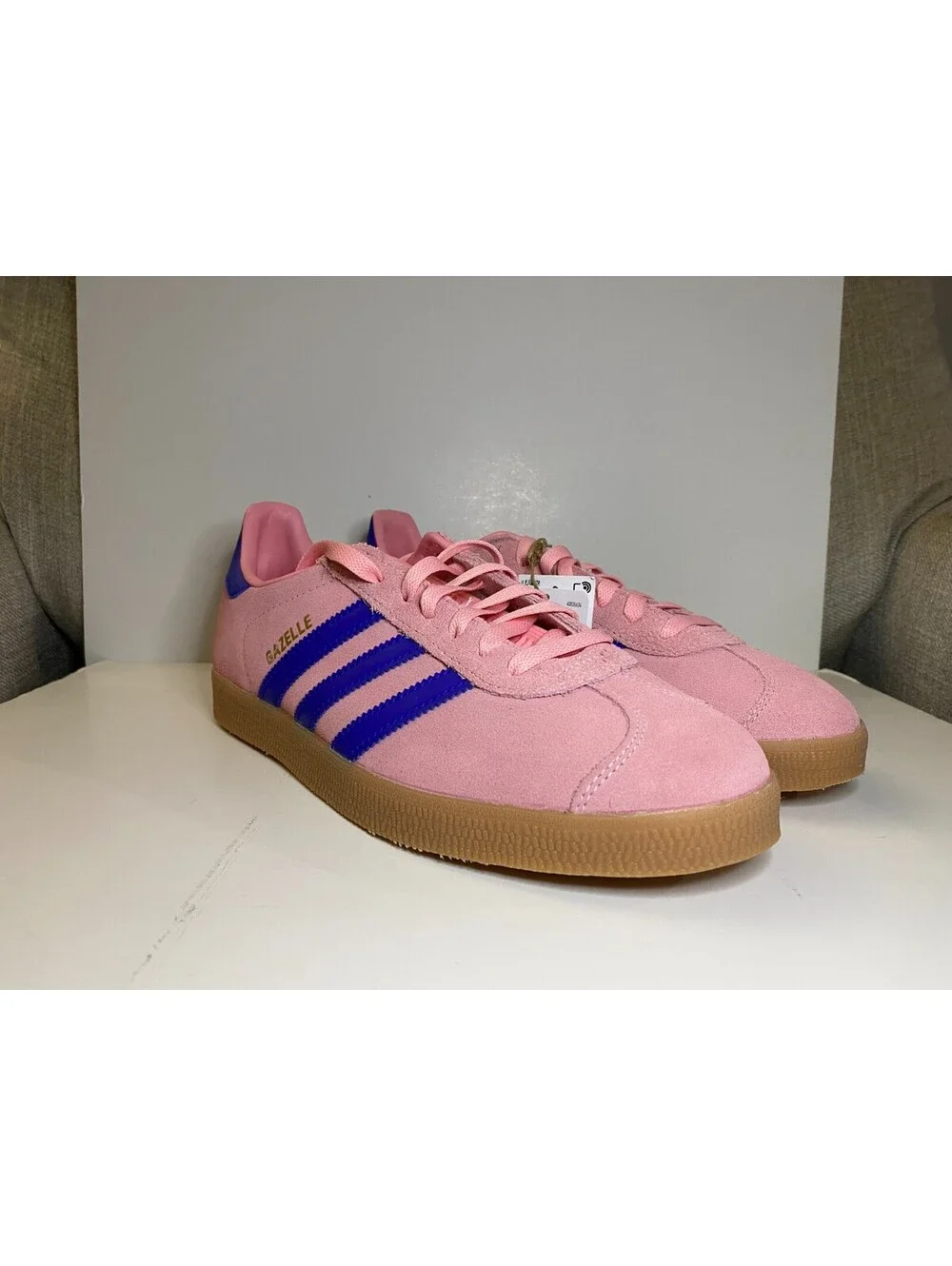 Adidas Gazelle JI2077 Mens Sneaker US 9 Semi Pink Spark Suede Athletic Shoes